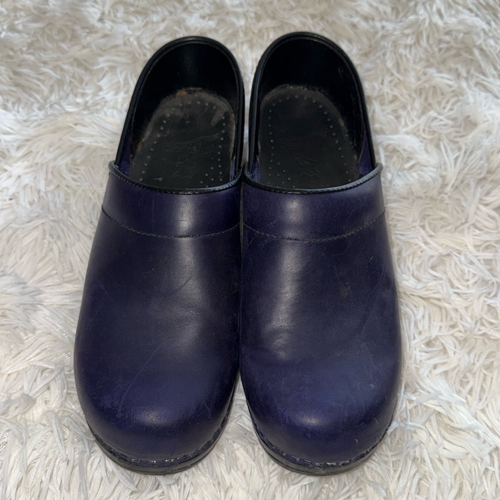 DANSKO navy size EU 38 US 7.5-8